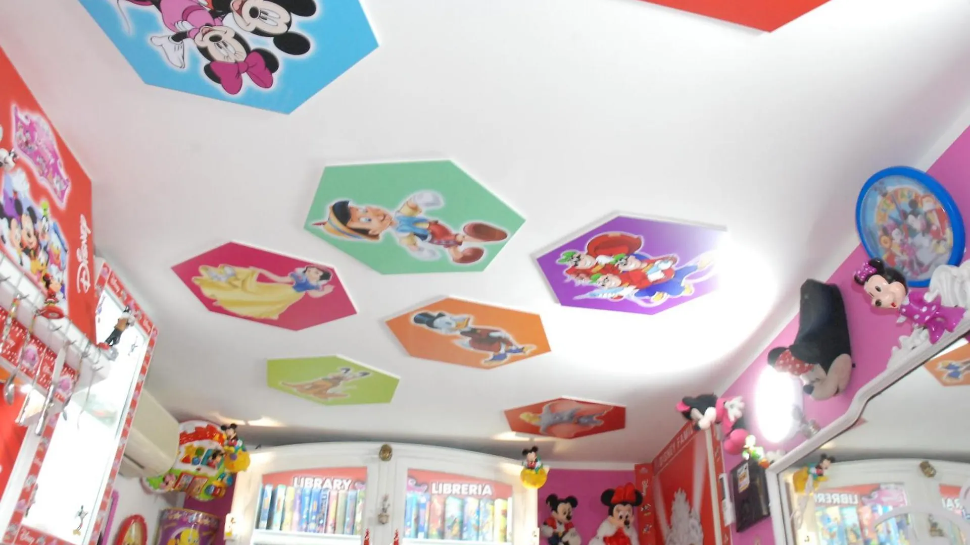Disney Family Airport Catania City 意大利